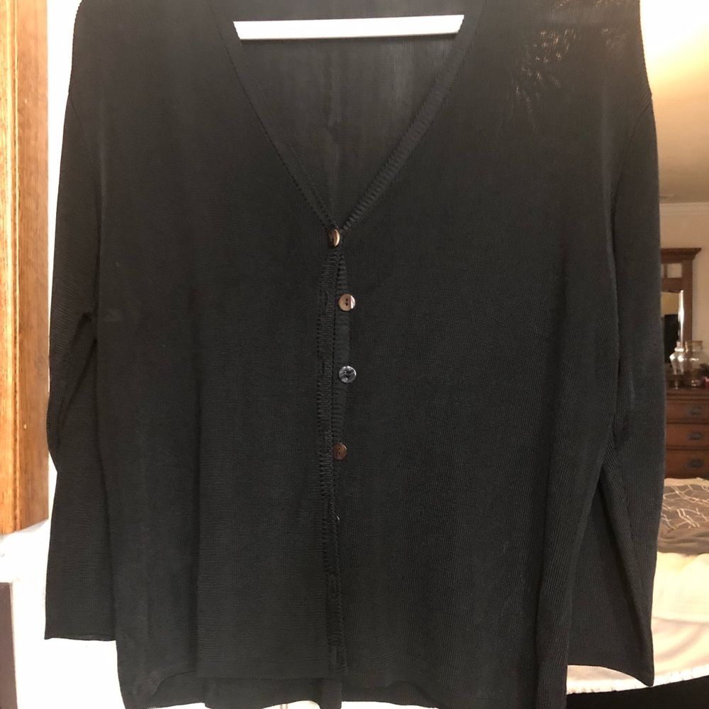 Black rayon sweater cardigan 3/4 sleeves abalone seashell buttons slinky light